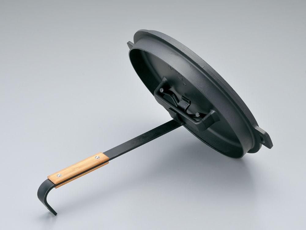 Snow Peak Dutch Oven Lifter Pro.
