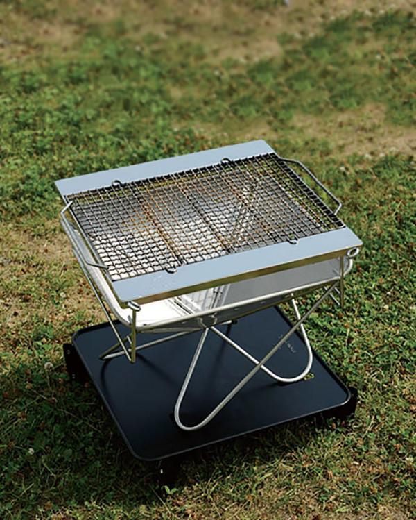 Snow Peak Fireplace Grill M