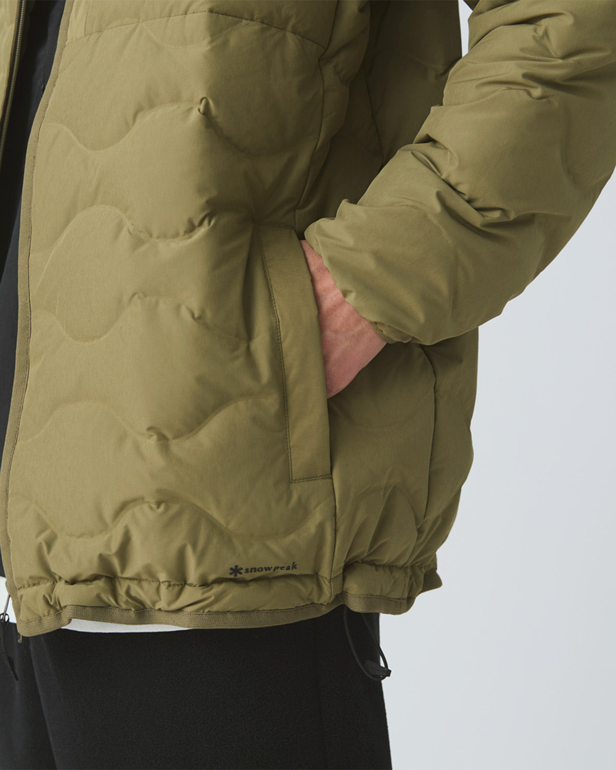 Snow Peak Seamless Quilted Down Jacket